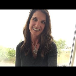 Meet your Posher, Deb